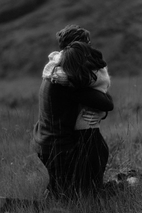 Love Hugs Couple, Proposal Pictures Aesthetic, Hugs Couple Romantic, Hug Pictures, Tight Hug, Hugging Couple, Marriage Proposal, Couples Images, Cute Couples Photos