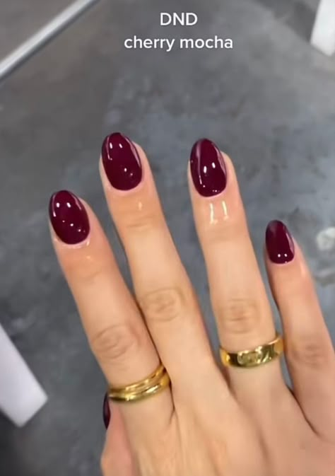 Oval Nails Burgundy, Burgundy Nail Almond, Wine Red Oval Nails, Oval Burgundy Nails, Oval Dark Red Nails, Red Oval Nails, Nails Fall Autumn, Nails Maroon, Wife Nails