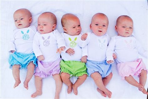 5 babies?! How these new parents of quintuplets make it work Quintuplets Pregnancy, Kid Pictures, Multiple Births, Multiples Baby, Future Predictions, Twins Baby, Braid Hairstyle, Adorable Babies, 5 Babies