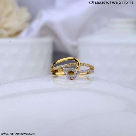 Bridal Gold Ring Designs, Amazon Aesthetic, Ladies Gold Rings, Diamond Finger Ring, Plain Gold Bangles, Ring Sketch, Ladies Design, Delicate Gold Bracelet, Fancy Diamond Ring