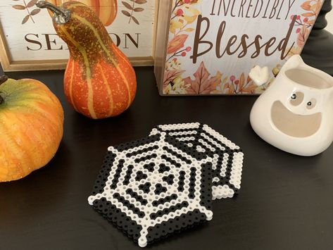 Goth Diys, Halloween Barn, Perler Bead Coasters, Bead Coasters, Beads Halloween, Pyssla Beads, Melt Beads Patterns, Perler Designs, Perler Ideas