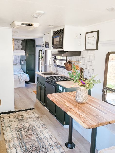 Camper Dining Booth Remodel, Rv Wallpaper, Shower Makeover, Renovated Farmhouse, Rv Inspiration, Dining Booth, Update Kitchen Cabinets, Rv Interior Remodel, Camper Interior Design