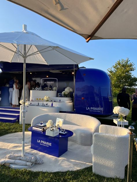 La Prairie, Skincare, Pop up shop, luxury, high end, influencer event, cosmetics, makeup, summer, hamptons, new york city Wellness Pop Up Event, Influencer Event Decor, Skincare Pop Up Shop, Makeup Activation, Pop Up Activation, Influencer Events Aesthetic, Pr Event Aesthetic, Pop Up Shop Aesthetic, Brand Pop Up