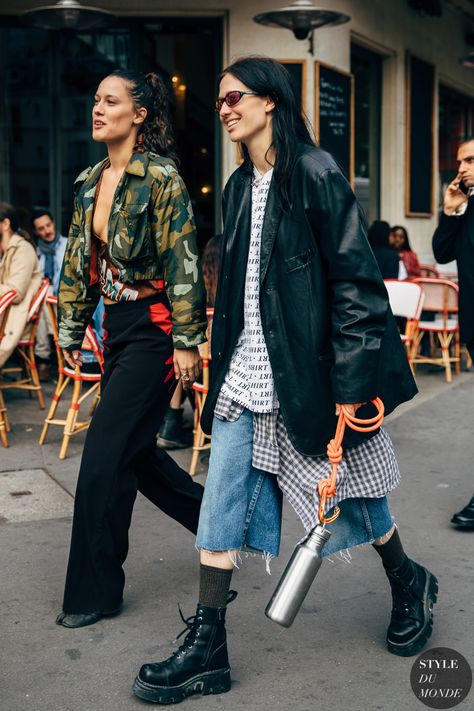 2023 Alternative Style, Paris Street Fashion, Layering Street Style, Montreal Style, Berlin Street Style, Urban Street Fashion, Street Style Paris Fashion Week, Punk Street Style, Sandal Tali