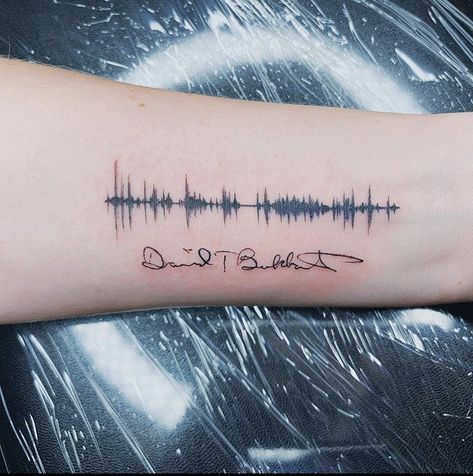 Sound Tattoo Wave, Music Wave Tattoo, Wuthering Waves Tattoo, Mawmaw Tattoo, Voice Memo Tattoo, Sound Waves Tattoo, Voice Tattoo, Sound Wave Tattoo, Medical Tattoo