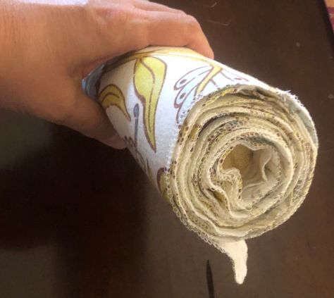 Paper Towel Substitutes! So Easy to Make! Non Paper Towels Diy, No Paper Towels, Diy Reuseable Paper Towel, Making Reusable Paper Towels, Diy Paperless Paper Towels, Fabric Paper Towels Diy, Crochet Paper Towels, Diy Reusable Paper Towels Flannel, Diy Paper Towels