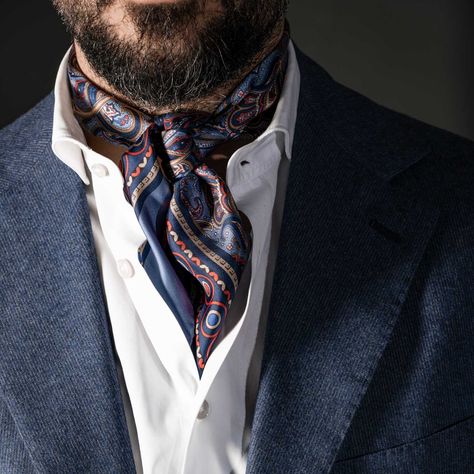 Tie Styles For Men, Neck Scarf Outfit, Mens Scarf Fashion, Large Bandana, Streets Of Italy, Scarf Outfit, Dapper Style, Mens Scarves, Mens Luxury Fashion