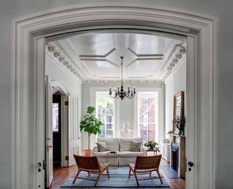 Brownstone Interiors, Nyc Brownstone, 1800s Home, Parlor Floor, Brooklyn Brownstone, Modern Victorian, The Ceiling, Cheap Decor, A Living Room