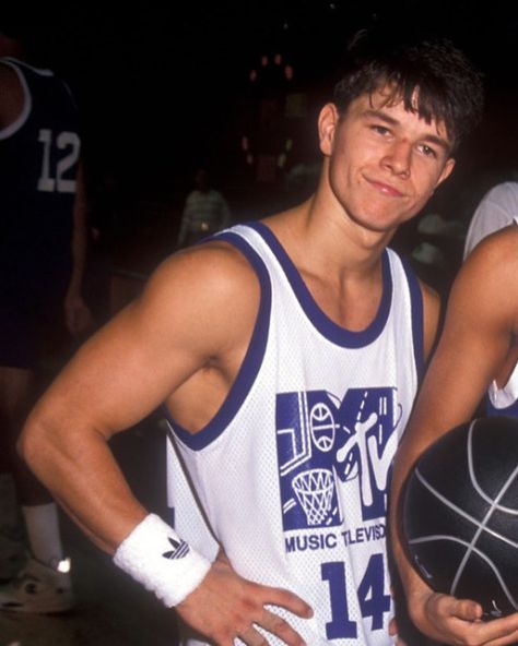 𝕜𝕒𝕥𝕚𝕖🥀✨ on Instagram: “Mark Wahlberg in the early 90s • • • • • • • • • • • • • • • • • • • • • • • • #markwahlberg #basketball #early90s #90s #guys #cuteguys…” Young Mark Wahlberg, 90s Guys, 90s Background, 90s Actors, 90s Men, Young Celebrities, Mark Wahlberg, The Perfect Guy, Early 90s