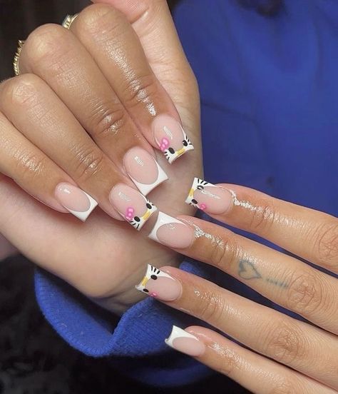 There's a new beauty trend taking over Instagram and it's absolutely stunning. Say hello to "quartz nails". Hk Nails, Paznokcie Hello Kitty, Nails Girly, Quartz Nails, Girly Acrylic, Acrylic Toe Nails, Nails Gel Nails, Hard Nails, Girly Acrylic Nails