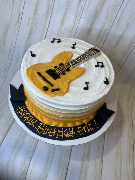 Simple birthday music musician round orange Music Themed Cakes For Boys, Guitar Birthday Cakes, Guitar Birthday, Music Themed Cakes, Music Cake, Guitar Cake, Birthday Music, Creative Birthday Cakes, Simple Birthday