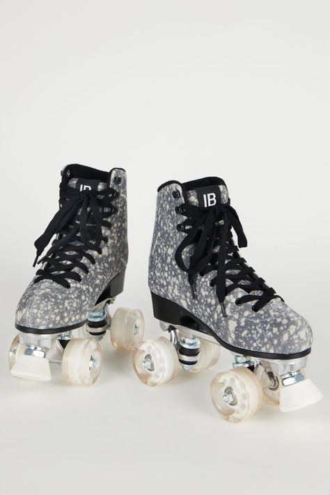 Black Roller Skates, Grunge Vibes, Intentionally Blank, Black Galaxy, Pre Party, Roller Skate, Roller Skates, Roller Skating, Converse High Top Sneaker