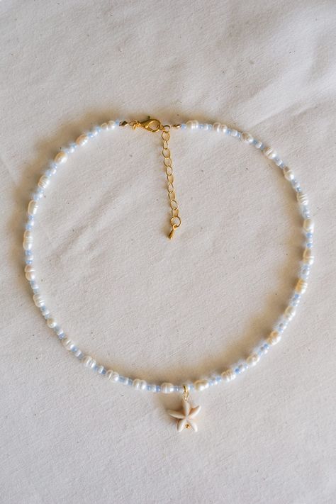 Freshwater Pearl Sea Shell Blue Beaded Necklace Pearl - Etsy Beach Inspired Jewelry Diy, Made Necklace Ideas, Ocean Inspired Beaded Jewelry, Sea Inspired Necklace, Simple Bead Designs, Bracelets And Necklaces Ideas, Coastal Grandma Jewelry, Cute Beaded Necklace Ideas, Beaded Necklace With Shell