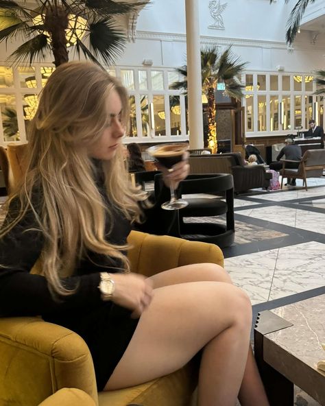 Blonde girls, old money girls, dream girl, old money aesthetic, old women blondes, (this is my girlfriend fellas) , black turtleneck dress, date night dress, going out dresses Old Money Girl, Black Turtleneck Dress, Blonde Girlfriend, Aesthetic Old, Dress Date, Money Girl, Dress Date Night, Date Night Dress, Me As A Girlfriend