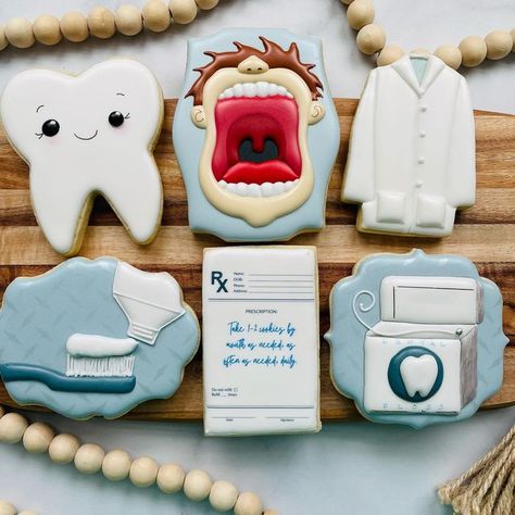 Dentist Party Ideas, Dental Cookies Decorated, Dentist Graduation Party Ideas, Tooth Cookies Decorated, Thank You Cookies Decorated, Dentist Cookies, Dental Cookies, Teeth Cookies, Tooth Cookies