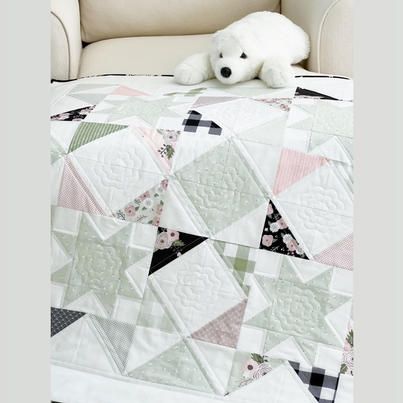 Baby Quilt Size, Neutral Baby Quilt, Quilt Patterns For Beginners, Girl Quilts Patterns, Charm Pack Quilt Patterns, Girl Quilts, Cottage Designs, Quilt Pattern Download, Baby Quilt Ideas