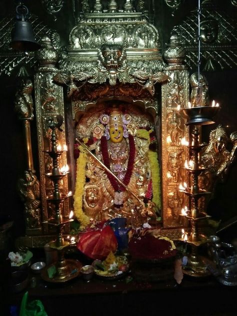 Kanaka durga temple, vijayawada God Lakshmi, Durgamma Photos, Lord Durga, Durga Devi, Shri Yantra, Shakti Goddess, Hindu Statues, Durga Images, Goddess Durga