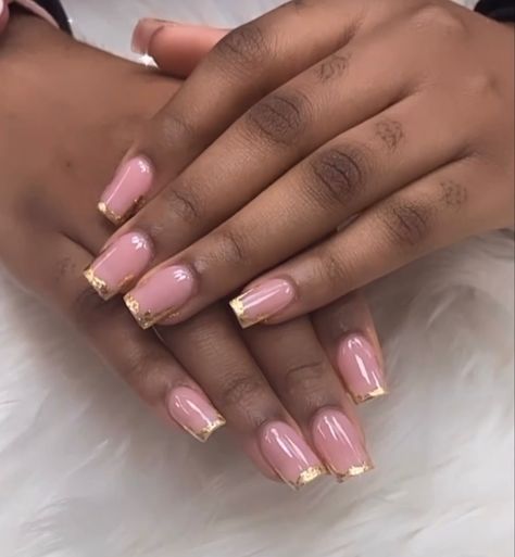 Nude Nails With Gold Foil, Pink Nails With Gold Foil, Gold Foil Nail Designs, Gold And Pink Nails, Pink Nails With Gold, Nails With Gold Flakes, Pink And Gold Nails, Gold Foil Nails, Nude Pink Nails