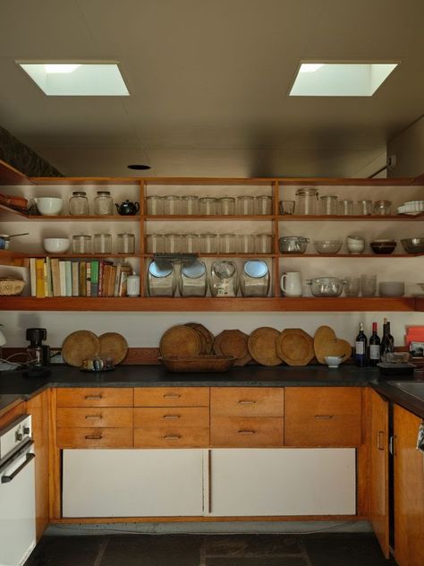 Eames House Interior, Philip Johnson Glass House, House Interior Kitchen, Eames House, Mcm House, New York Museums, Interior Kitchen, Architectural Features, Mid Century House