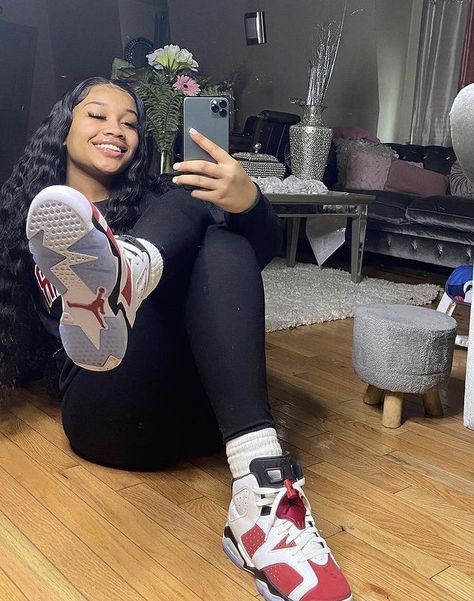 Bred 11s Outfit Women, Bred 11s Outfit, Jordan 6 Outfit Woman, Cute Outfits With Leggings, Beauty Boost, Teen Swag Outfits, Power Of Makeup, Jordan Outfits, Cute Lazy Outfits