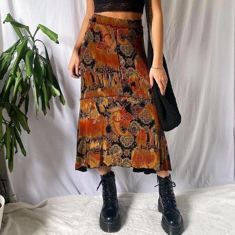 Vintage Burnt Orange Paisley Midi Skirt 🧡

The most... - Depop Hippy Skirt, Paisley Skirt, Fairy Skirt, Hippie Skirts, Vintage Fairy, Vintage Fairies, Coldwater Creek, Skirt Pattern, Boho Hippie