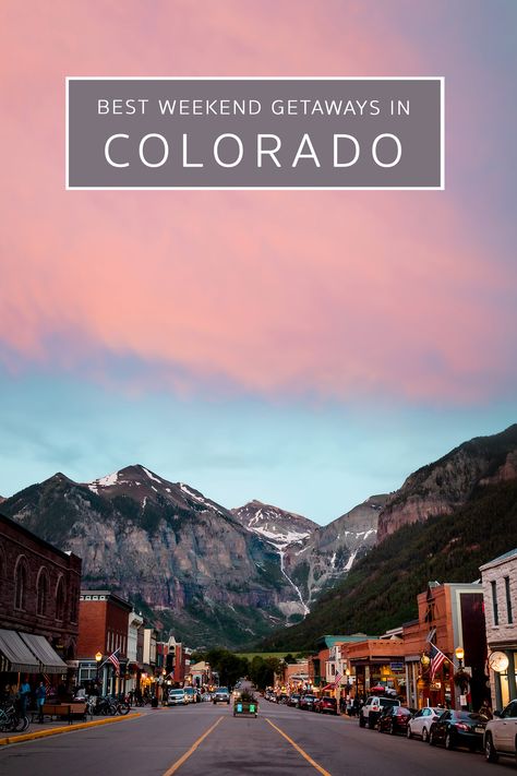 Weekend Getaways in Colorado that are sure to impress! If you're looking for short weekend trips from Denver, this list packs an awesome variety of towns and parks you can visit in just a weekend or several days. These Colorado weekend trips can be done as a road trip or separate trips from Denver. Colorado Weekend Getaway, Denver Weekend Trip Packing, Colorado Weekend Trips, Colorado Birthday Trip, Weekend In Denver Colorado, Denver Day Trips, Colorado Day Trips, Denver Colorado Vacation, Weekend In Colorado