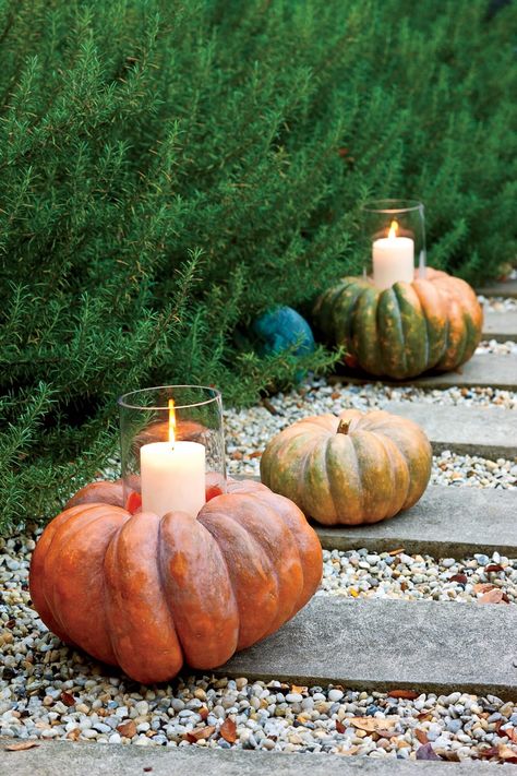 Pumpkin Hurricanes Pumpkin Carving Party, Easy Pumpkin Carving, Fall Decorating Ideas, Pumpkin Display, Halloween Pumpkins Carvings, Stacked Pumpkins, Fall Outdoor, Easy Pumpkin, White Pumpkins