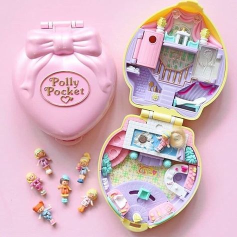 Kids Package, Childhood Memories 80s, Polly Pocket Dolls, Pastel Heart, Kawaii Toys, Polly Pocket, Cute Toys, Retro Toys, Stylish Kids