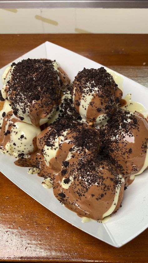 Donut Balls, Donut Bites, Oreo Bites, Chocolate Ball, Miami Design District, Fruit Chip, Chocolate Balls, Foodie Instagram, Healthy Food Dishes