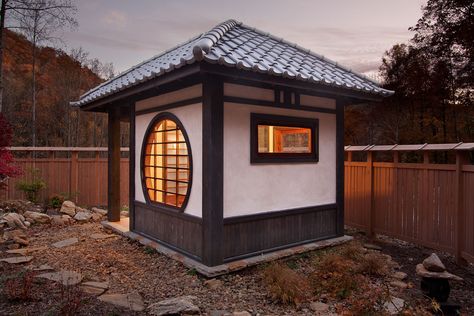 Tea House Design, Japanese Gardens Design Ideas, Sejarah Asia, Japanese Tea House, Zen Garden Design, Japanese Style House, House Design Ideas, Japan Garden, House Shed