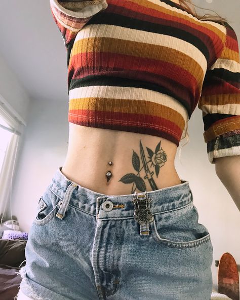 Piercing Tattoo, Mode Inspo, Rose Tattoo, Mode Vintage, Tattoo On, Cute Tattoos, Gotham, Look Cool, Body Art Tattoos