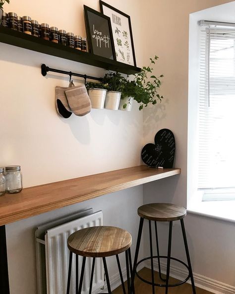 Bar Stool Ideas For Home, Kitchen Bar Wall Ideas, Kitchen Bar Ideas Against Wall, Breakfast Bar Against Wall, Kitchen Bar Counter Ideas, Kitchen Bar Diy, Wooden Kitchen Bar, Modern Kitchen Bar Stools, Bar Kitchen Table