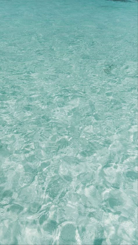 Waves Iphone Wallpaper, Blue Water Wallpaper, Wallpapers Blue, Minimalist Wallpaper Phone, Water Wallpaper, Summer Wallpapers, Ocean Backgrounds, Cute Summer Wallpapers, Dream Painting