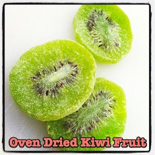 Oven Dried Kiwi Dried Kiwi Recipe, Dehydrated Fruits, Dried Kiwi, Kiwi Recipes, Snacks Fruit, Road Trip Food, Vegas Food, Dried Food, Road Trip Snacks