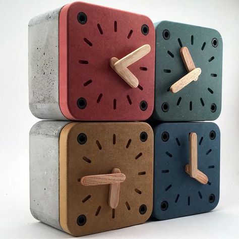 Concrete Clock, Concrete Desk, Wooden Clocks, Decoration Beton, Wood And Concrete, Clock Wood, Desktop Clock, Cement Art, Concrete Furniture