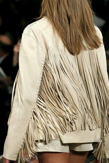 White Fringe Jacket, Fringe Jacket Outfit, Looks Country, Fringe Fashion, White Fringe, About A Girl, Jacket Outfit, Fringe Jacket, Hippie Style