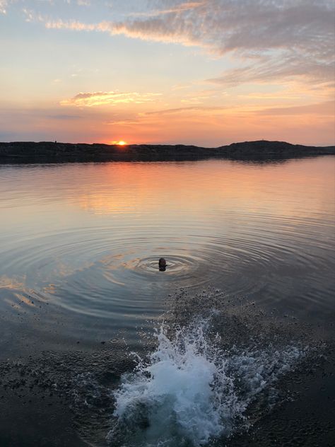 Swedish Summer Aesthetic, Sunset Swimming, Sweden Aesthetic, Danish Summer, Swimming Sea, Swedish Summer, Sunset Vibes, Europe Summer, Beach Lover