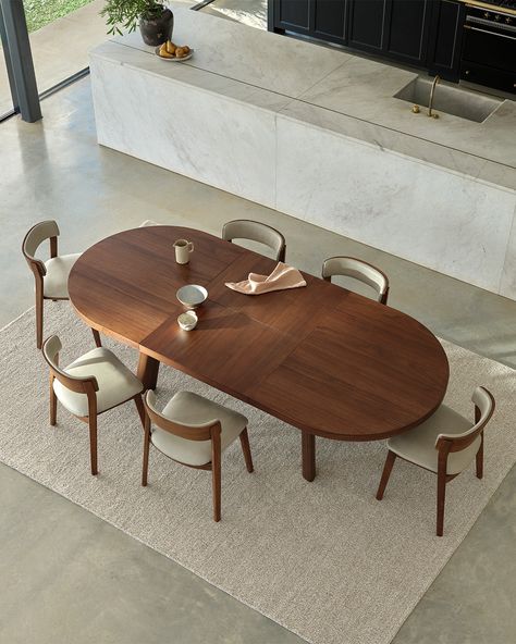 Would you rather an oval or rectangular dining table? The King Living Dining Collection has sizes and shapes for every space.⁣ ⁣ Discover the NEW Heritage Oval Extension Dining Table. The latest addition to the collection is available online and coming to showrooms soon. Select from four signature timber finishes. ⁣ Explore Heritage Dining - link in bio.⁣ ⁣ Featuring ⁣ Heritage Oval Extension Dining Table in American Walnut ⁣ Heritage Extension Dining Table in Natural Oak ⁣ Magnolia Dining Ta... Modern Oval Dining Table, Extension Dining Table, Oval Table Dining, Oak Table, Would You Rather, American Walnut, Structural Engineering, Rectangular Dining Table, Living Dining