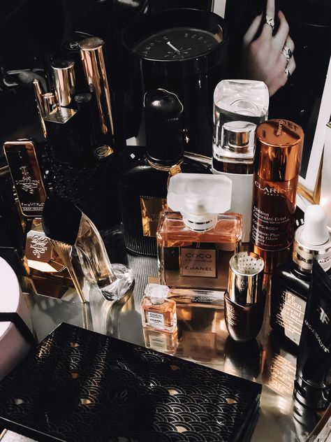 Dark Perfume Aesthetic, Perfume Aesthetic Dark, Luxury Perfume Aesthetic, Perfume Collection Aesthetic, 70 Aesthetic, Graphic Landscape, Fragrance Lab, Perfume Display, Coffee Shop Aesthetic