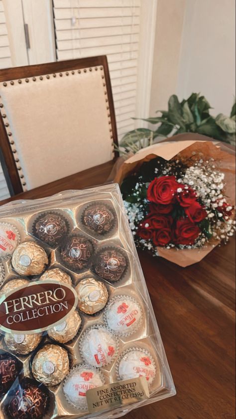 Roses Ferrero chocolate Valentine’s Day. A picture of the gift sticks got Cel, totally cute. Cocholate Aesthetic, Romantic Gift Aesthetic, Chocolate Gift Aesthetic, Coklat Valentine Aesthetic, Valentines Day Flowers Aesthetic, Valentines Day Chocolates Aesthetic, Flowers And Chocolate Gift Aesthetic, Valentines Day Flowers And Chocolate, Heart Chocolate Box Aesthetic