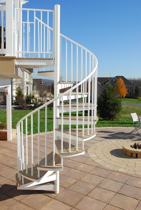 Customized Deck Spiral Staircases - Add Style to Your Deck Spiral Staircase Outdoor, Deck Staircase, Staircase Modern, Yard Remodel, Staircase Outdoor, Spiral Stair, Stair Gallery, Porch Addition, Rooftop Terrace Design