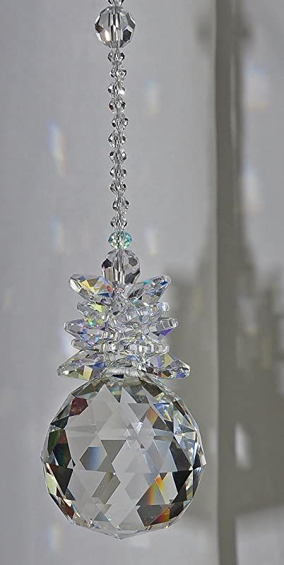 Hanging Crystals Diy, Cremation Glass Art, Garden Ornaments Diy, Feng Shui Decoration, Purse Charms Diy, Crystal Suncatchers Diy, Wind Chimes Homemade, Amazing Christmas Trees, Suncatcher Window