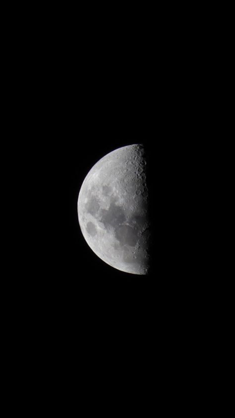 #moon #photography #photooftheday #night #planet #nasa #halfmoon #canon #portrait #wallpaper Man On Moon, Moon Portrait, Portrait Wallpaper, Moon Photo, Moon Lover, Moon Photos, Moon Photography, Moon Lovers, Real Man