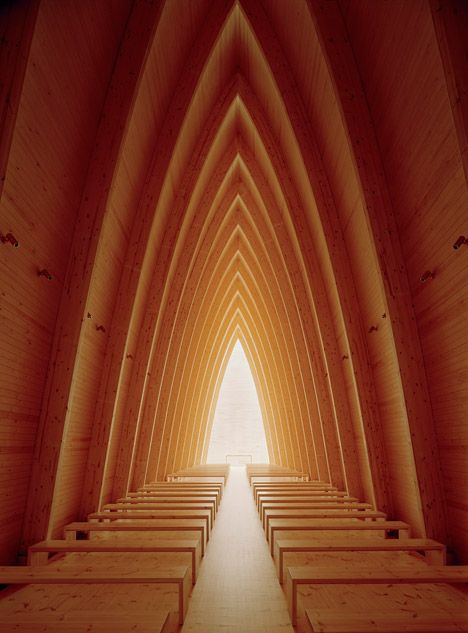 Copper-clad chapel in Finland has a curving wooden frame like a ship's hull Walter Gropius, Architecture Cool, Detail Arsitektur, Turku Finland, Architecture Unique, Modern Church, Wooden Architecture, Album Foto, Church Interior