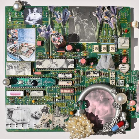 Via @bathyspher3 on twitter Circuit Board Art, Creation Photo, Board Art, Arte Inspo, Art Texture, Ap Art, Circuit Board, Motherboard, Pretty Art