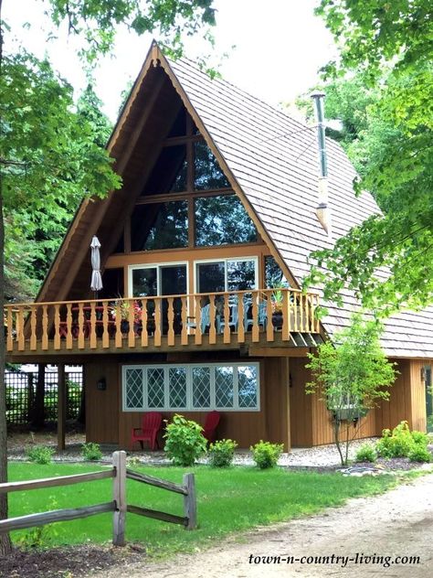 Swiss Style Chalet Vacation Cottage in Michigan Swiss Cottage Designs, Cottage In Switzerland, Lake House Switzerland, Swiss Chalet House Plans, Switzerland House Cottages, Swiss Cottage, Vacation Cottage, Brown House, Beautiful Vacations