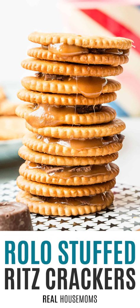 image of rolo stuffed ritz crackers arranged on a plate with a rolo on top of the center treat Chocolate Caramel Dessert, Salted Caramel Bars, Ritz Cracker Recipes, Caramel Dessert, Chocolate And Caramel, Caramel Bars, Holiday Sprinkles, Frozen Cookies, Caramel Candy