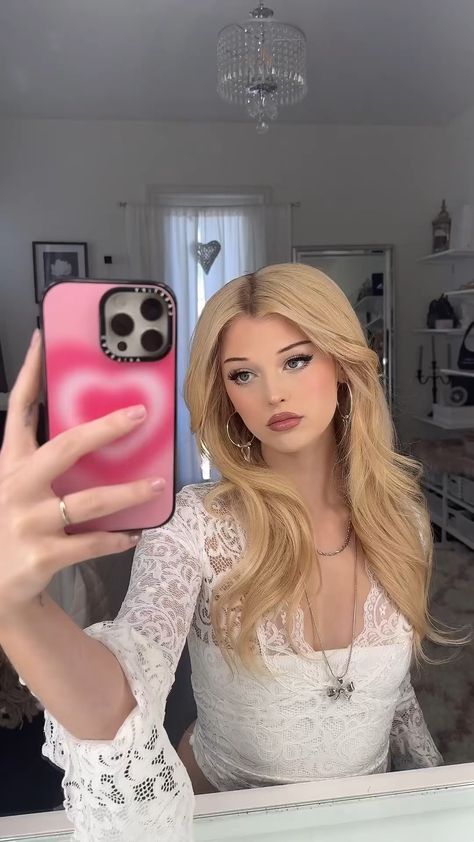 Loren Gray Instagram Stories 18 January 2024 #loren #lorengray #lorengraybeech #lorenbeech #angelsquad Loren Gray Instagram, Gray Instagram, Loren Gray, January 2024, Couple Aesthetic, Aesthetic Backgrounds, Instagram Story, Makeup Looks, Grey