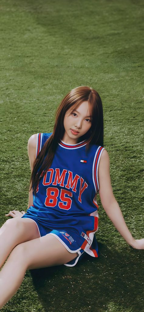 #NAYEON Wallpaper  #TWICE #NAYEONWALLPAPERS Im Nayeon Wallpaper, Nayeon Foto, Lovely Twice, Wallpaper Nayeon, Nayeon Twice Wallpaper, Nayeon Wallpapers, Nayeon Wallpaper, Twice Wallpaper, Bias Kpop