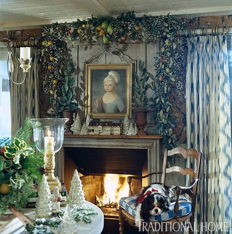 Hydrangea Hill Cottage: French Country Christmas at the Cabin Charles Faudree French Country, Charles Faudree, Natal Country, French Country Christmas, English Country Decor, Cabin Christmas, Country Cabin, Christmas Interiors, White Christmas Decor